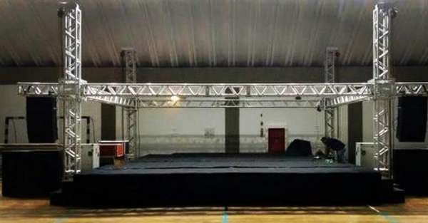 Preço de aluguel de palco para show